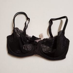 VICTORIA'S SECRET BLACK UNDERWIRE BRA